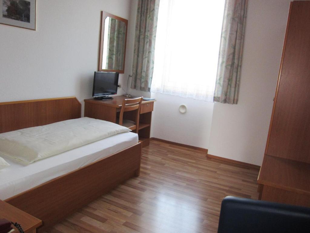 Hotel Voeslauerhof Bad Voeslau Kamer foto