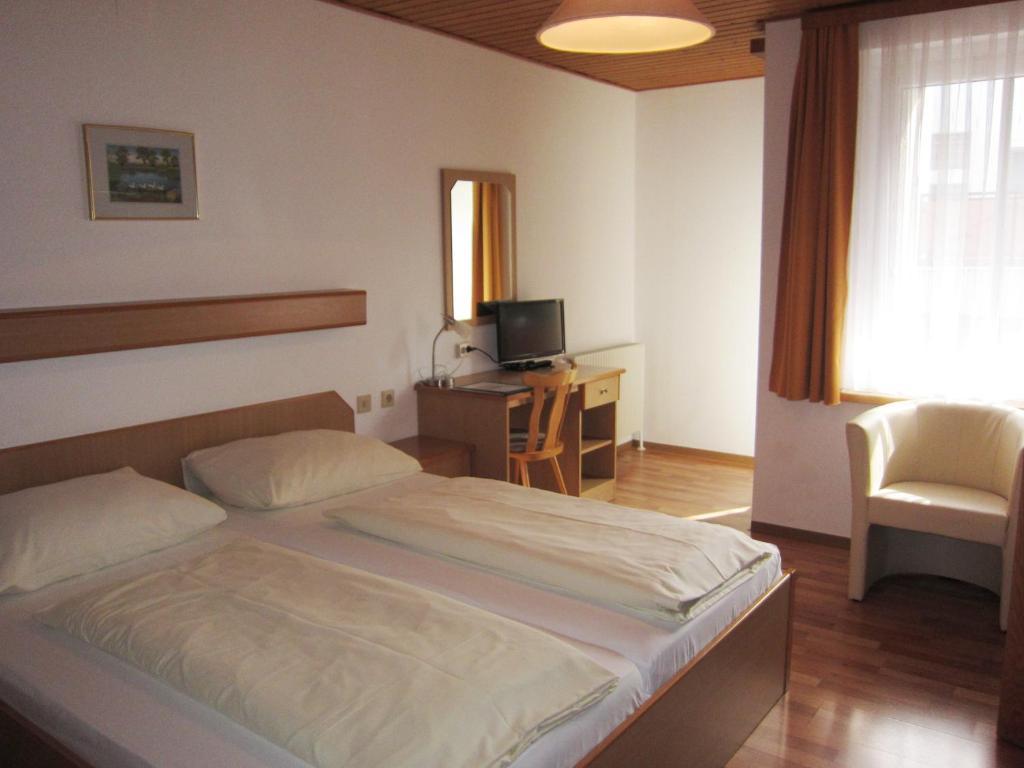 Hotel Voeslauerhof Bad Voeslau Kamer foto